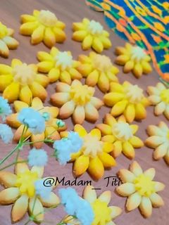 عکسی از دستور شیرینی گل مینا 🌼