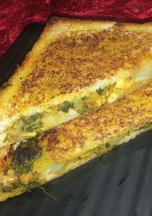A picture of Leftover aloo soya methi sandwich.