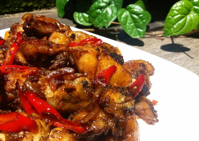 Ayam goreng mentega kentang