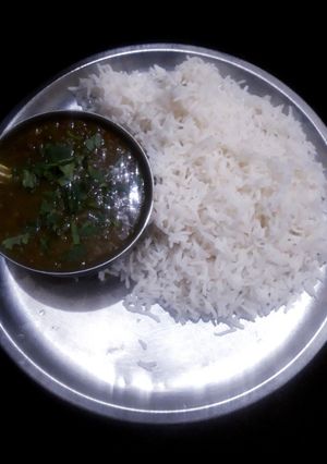 काली मलका दाल और चावल रेसिपी मुख्य फोटो