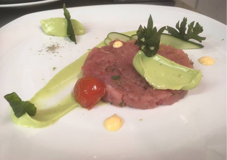 Tartare di tonno e crema di avocado 🥑