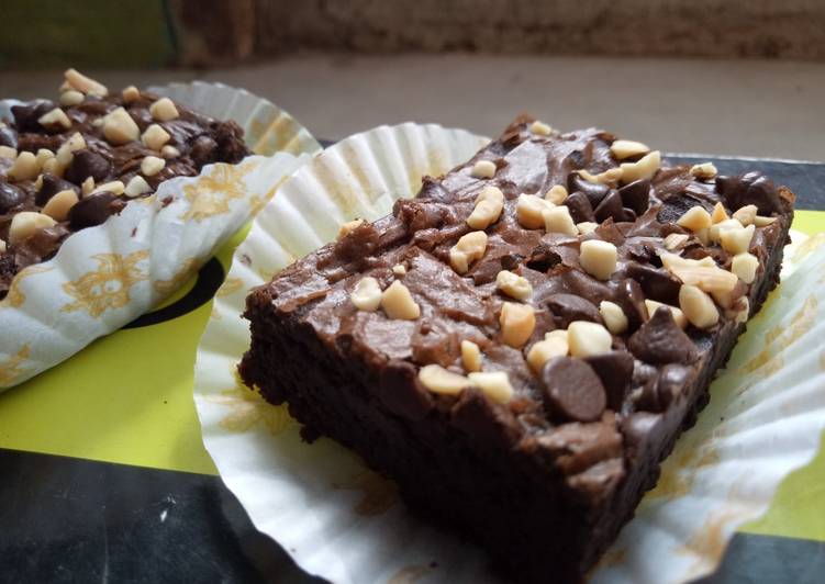 Fudgy cocoa brownies