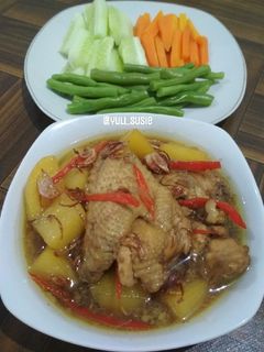 Foto resep Semur Ayam Kentang