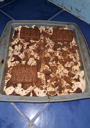 Una foto de Chocotorta pero con crema de leche