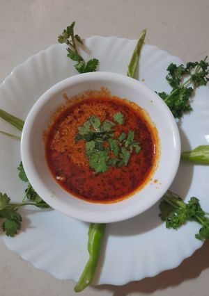 દહી તિખારી (Dahi tikhari recipe in Gujarati) રેસીપી મુખ્ય ફોટો