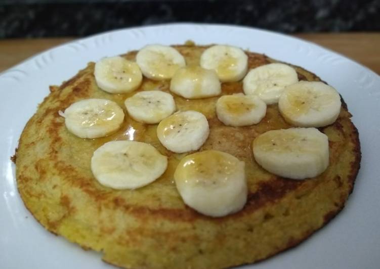 Panqueca de Aveia, bananda e Mel