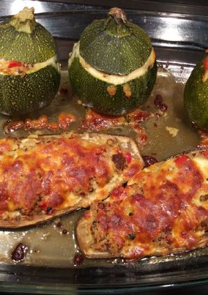 Foto principal de Calabacín y berenjena rellenos con quinoa