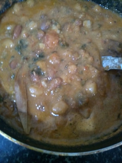 கொண்டைக்கடலை ராஜ்மா குருமா (Kondaikadalai rajma kuruma recipe in tamil) செய்முறை முக்கிய புகைப்படம்