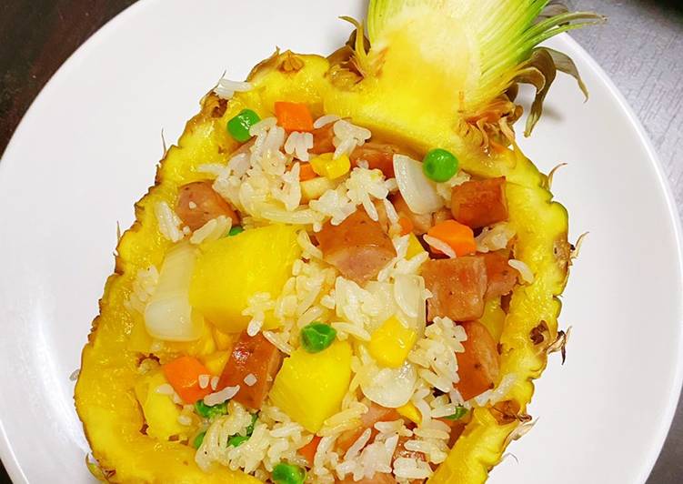 Easiest Way to Make Homemade Pineapple fried rice
