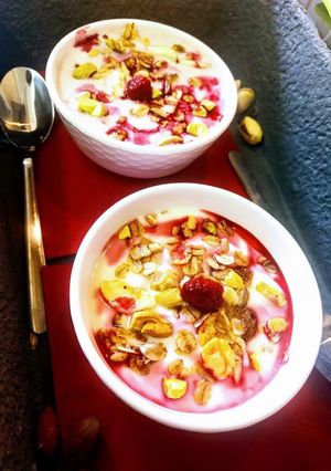A picture of Oats strawberry kheer.