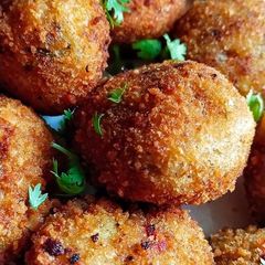 A picture of Potato cheese ball.