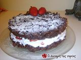 Τούρτα με σοκολάτα και φράουλες