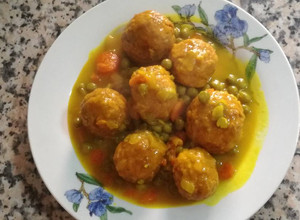 Foto principal de Albóndigas de pollo a la cerveza con cúrcuma🍗🍺