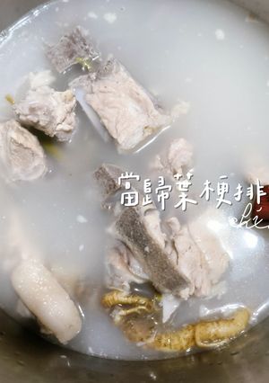 當歸葉梗排骨湯 的食譜成品照片