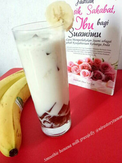 Foto resep Smoothie banana milk grass jelly