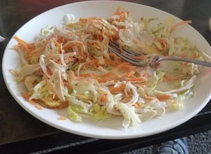 Una foto de Ensalada de pollo