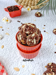Foto resep Chocochips Almond Cookies