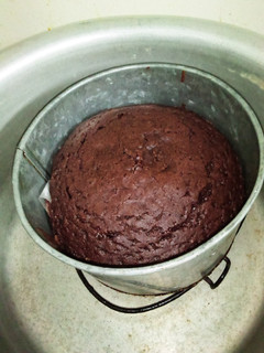 A picture of Chocolate sponge cake.
