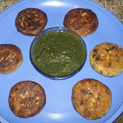 A picture of Sweet Potato and Banana tikki.