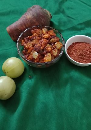 આમળા ગાજર અથાણું (Amla Gajar Athanu Recipe In Gujarati) રેસીપી મુખ્ય ફોટો