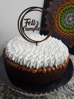 Una foto de Torta de cumpleaños tipo Brownie sin gluten