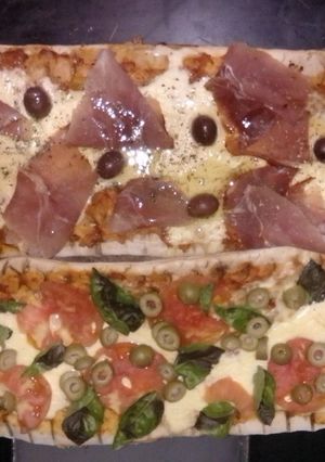 Una foto de Tremendas pizzas a la parrilla!!!!🤗🇦🇷👍