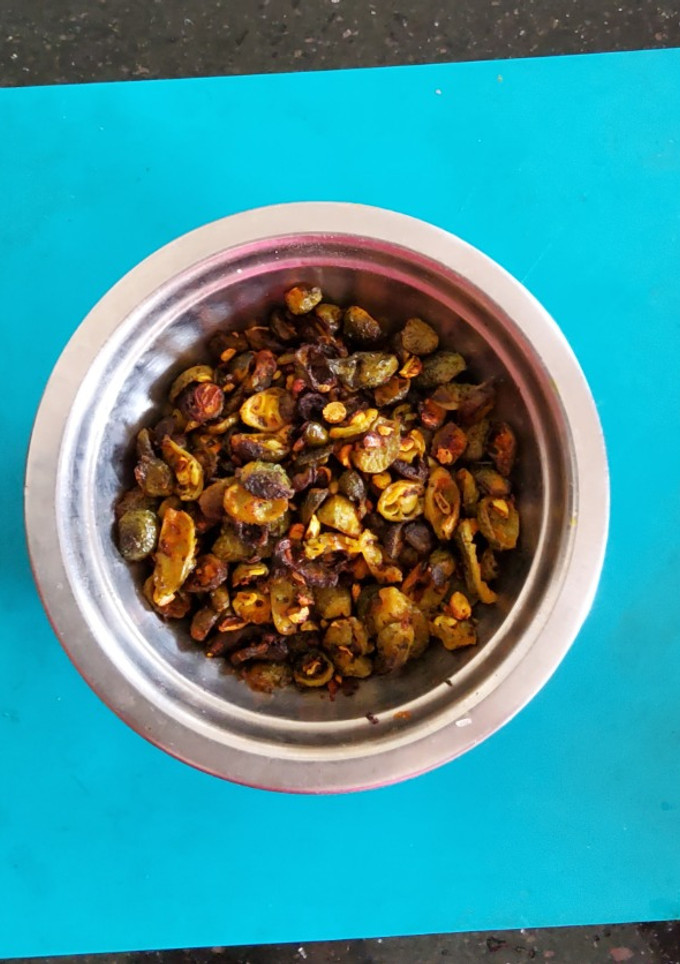 மெது பாவக்காய் பொரியல் செய்முறை முக்கிய புகைப்படம்