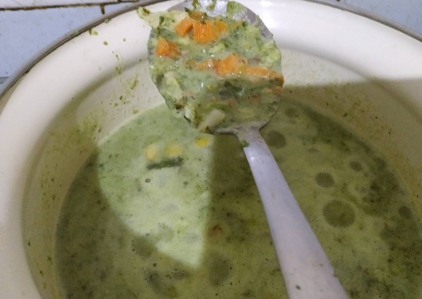 Spinach chicken soup