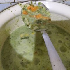A picture of Spinach chicken soup.