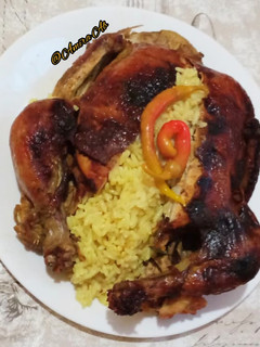 صورة لوصفة دجاجة مشوية ومعمرة بالأرز 🍚🍛