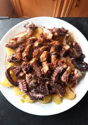 Una foto de Pulpo a la gallega