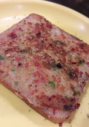 A picture of Suji Bread.