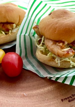 A picture of Best Teriyaki Sauce⭐︎Teriyaki Chicken Burger.