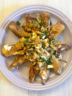 鹹蛋雞翅 的食譜成品照片