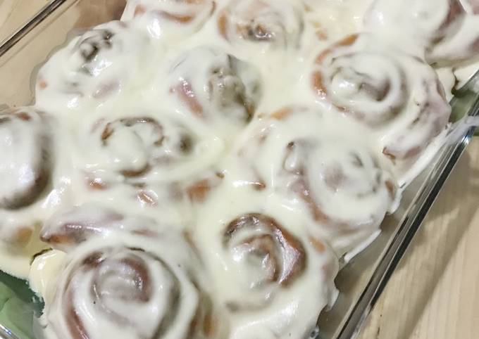 Resep Cinnamon Roll Cream Cheese oleh Tria - Cookpad