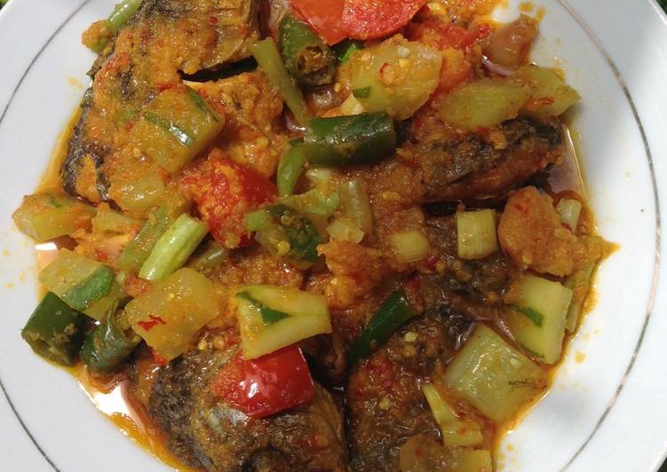 Cara buat Acar Ikan Mas Pedas yang lezat dan Mudah Dibuat
