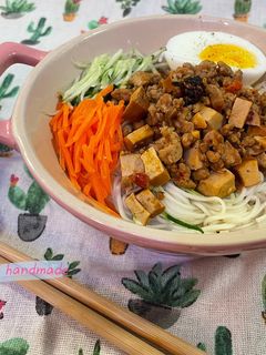杜甲香麻~炸醬麵 的食譜成品照片
