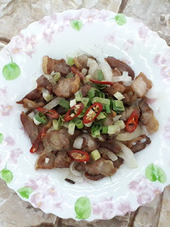 椒鹽蒜香豬五花肉-中華二店氣炸鍋 的食譜成品照片