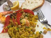 A picture of paella valenciana