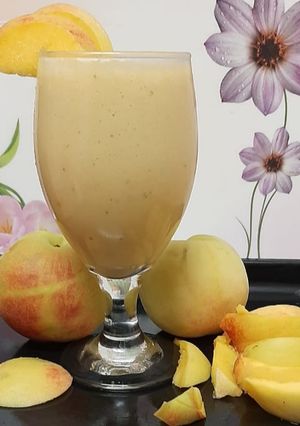 A picture of Peach Banana Smoothie 🍑🍌🍑🍌.