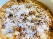 Una foto de arroz con leche caramelo