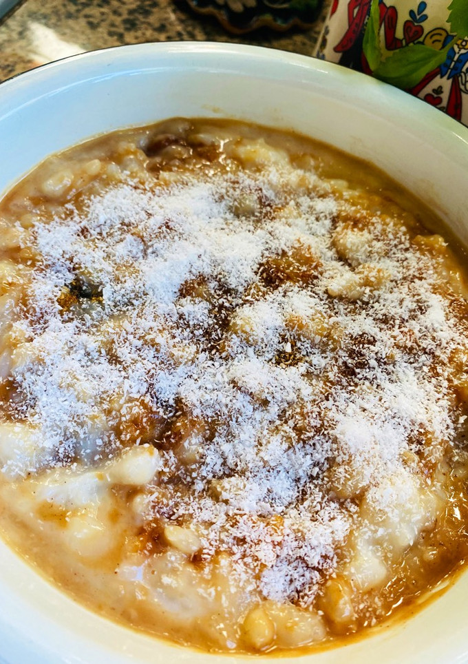 Una foto de 🌾 ARROZ🍚 CON 🍶LECHE🥛 AL CARAMELO