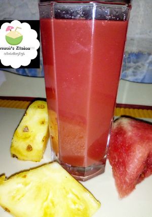 A picture of Watermelon and pineapple juice.