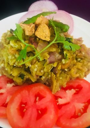 A picture of Baingan ka bharta.