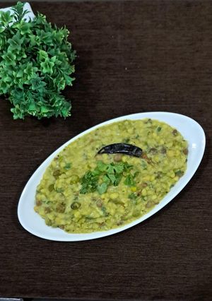 A picture of Spicy Khichdo of seven grains.