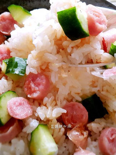 香腸黃瓜炊飯 的食譜成品照片