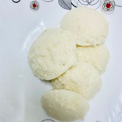 Idli A picture of Idli.