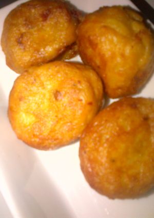 Foto resep PerkedeL Kentang isi KoRnet... ala ummi dinik ^_^