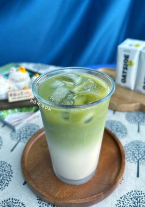 Hình của món Oat Milk Matcha (Matcha Sữa Yến Mạch).