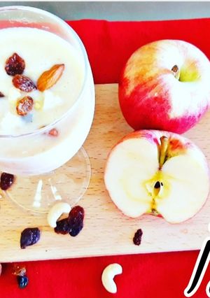 A picture of Apple Dry Fruits Shake.